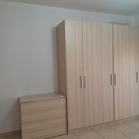Comfy City Center Apartment Shkodër Buitenkant foto