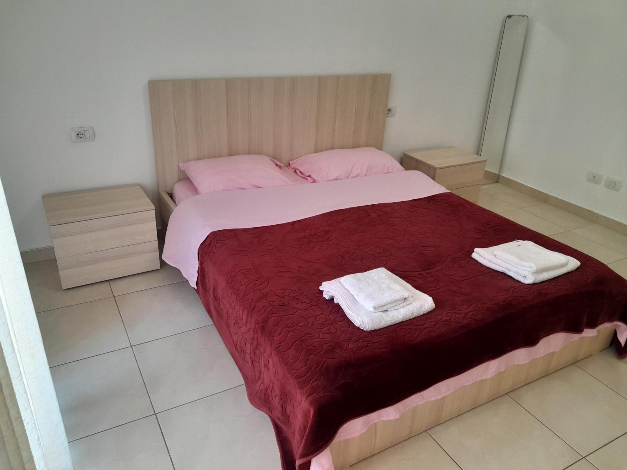 Comfy City Center Apartment Shkodër Buitenkant foto